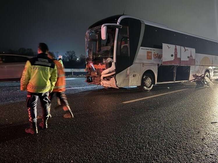Konya plakalı TIR zincirleme kazaya karıştı! Çok sayıda yaralı var 18